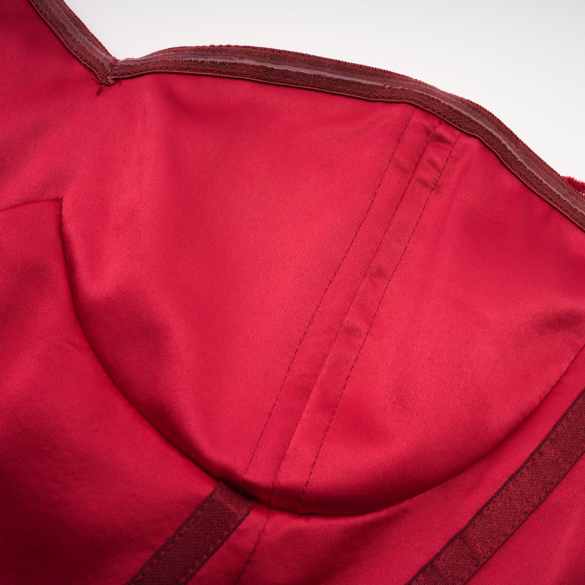 Robe Belle (avec gants) - Miss Rosier - Boutique en ligne pour femmes