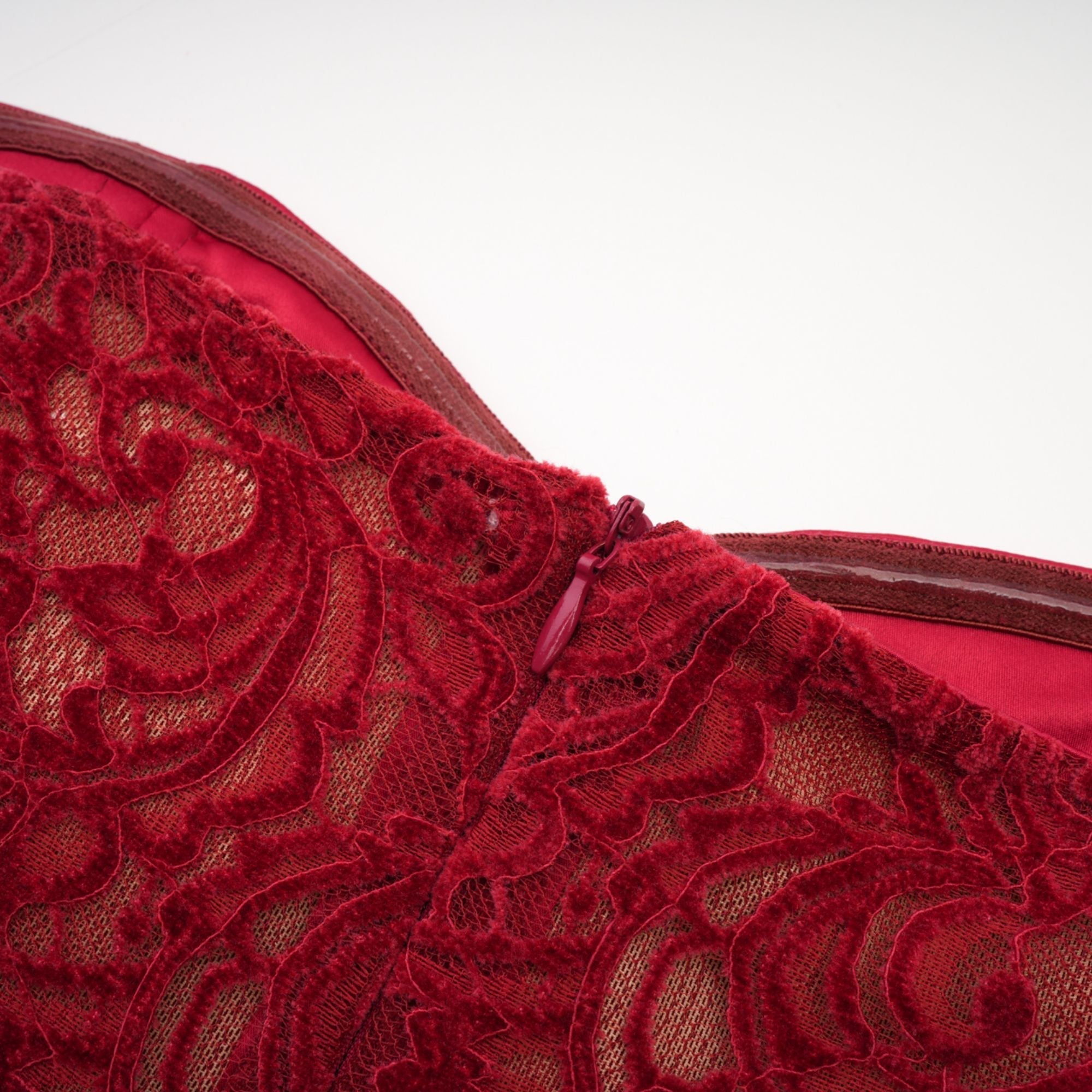 Robe Belle (avec gants) - Miss Rosier - Boutique en ligne pour femmes