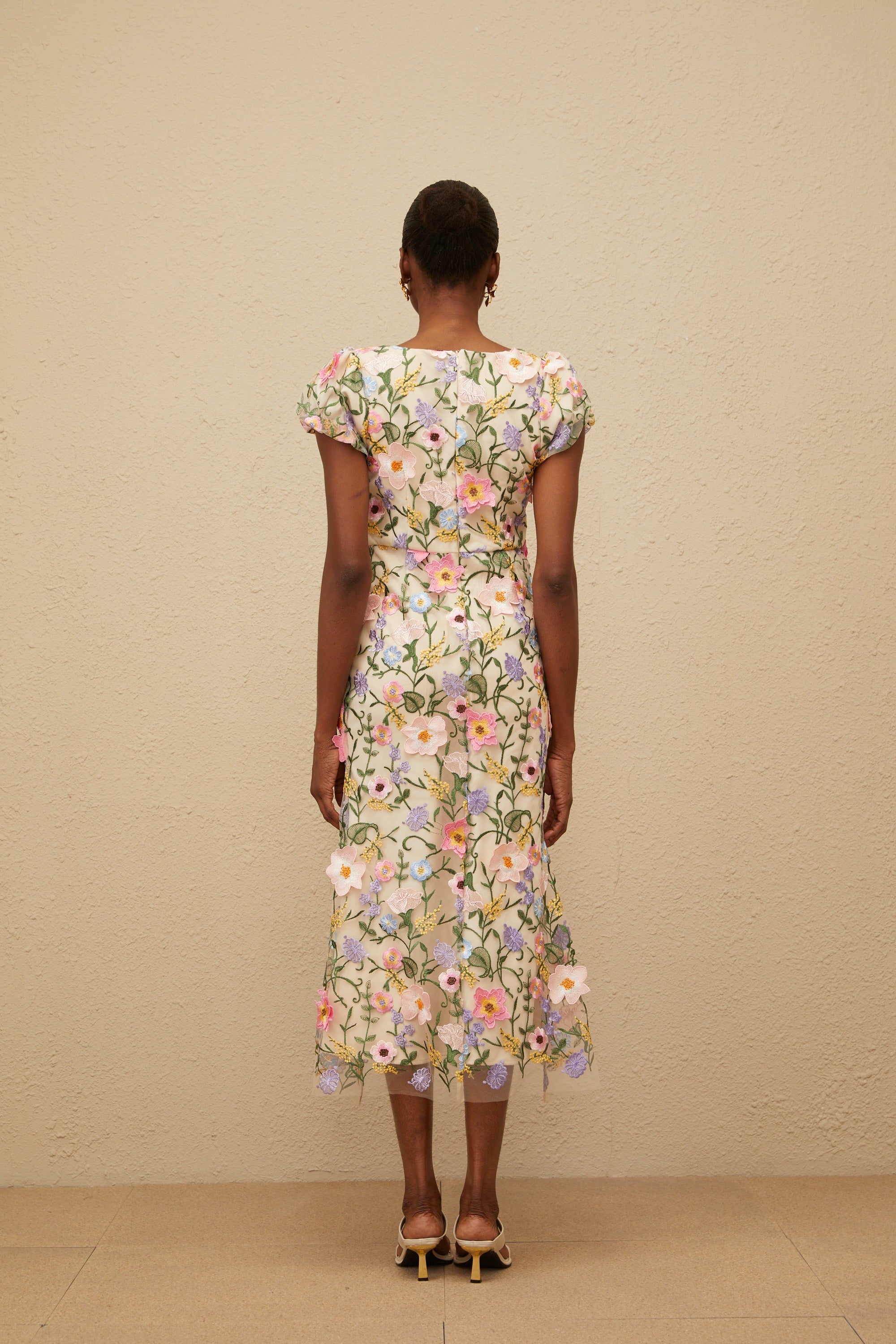 Enjouée Neutral Floral Embroidered Midi Dress