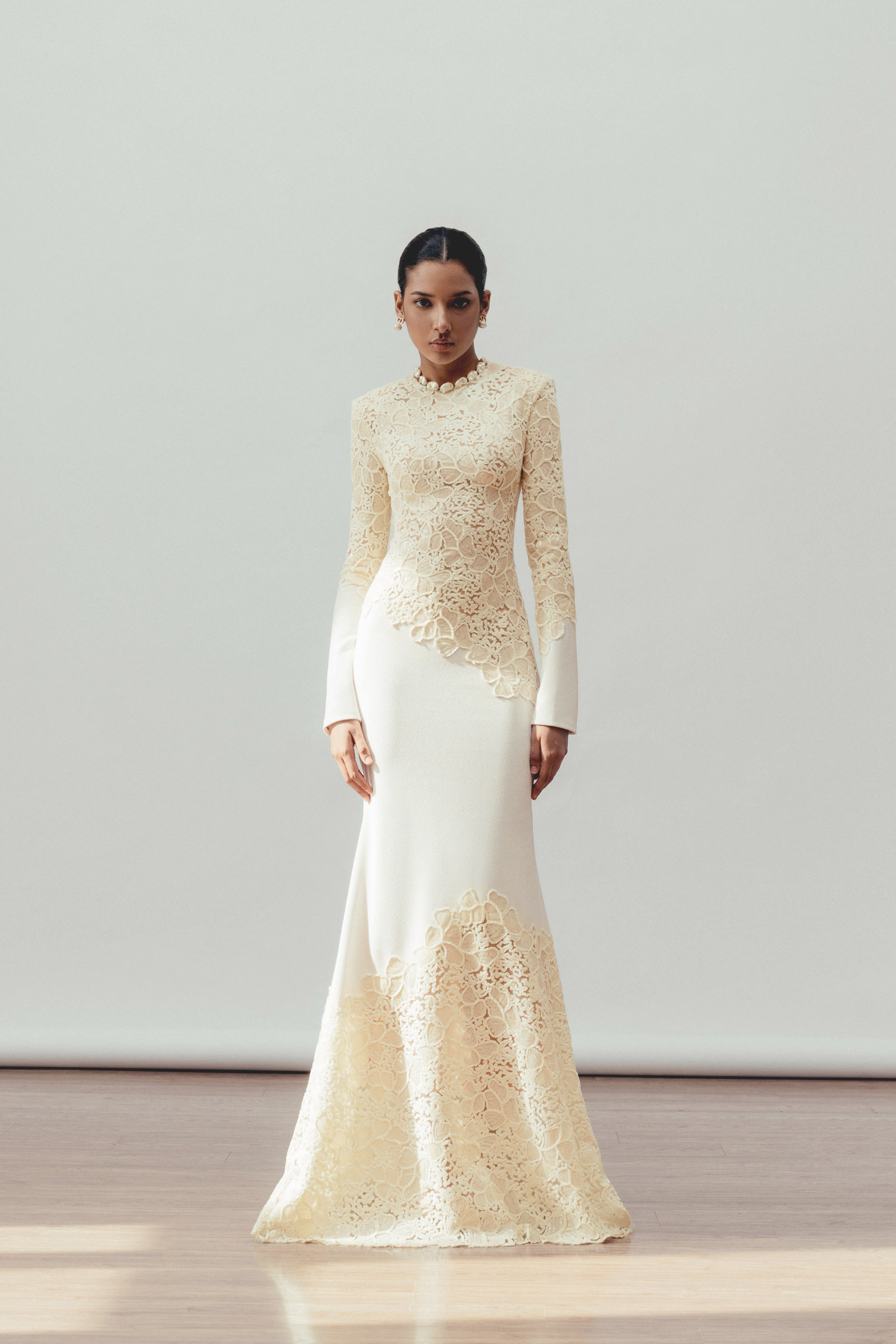 Robe longue brodée Mathilde White