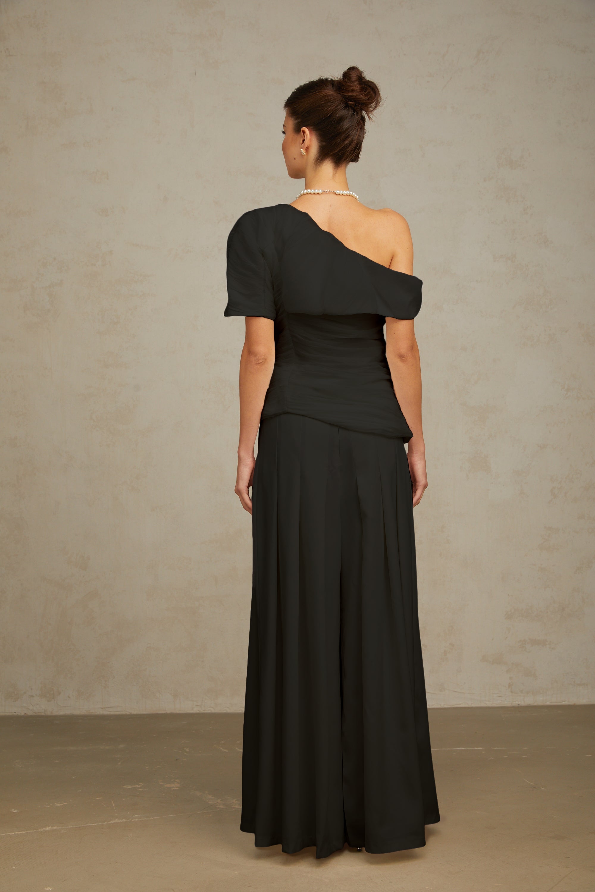 Ensemble coordonné haut plissé et pantalon Adèle, noir (Vente définitive)