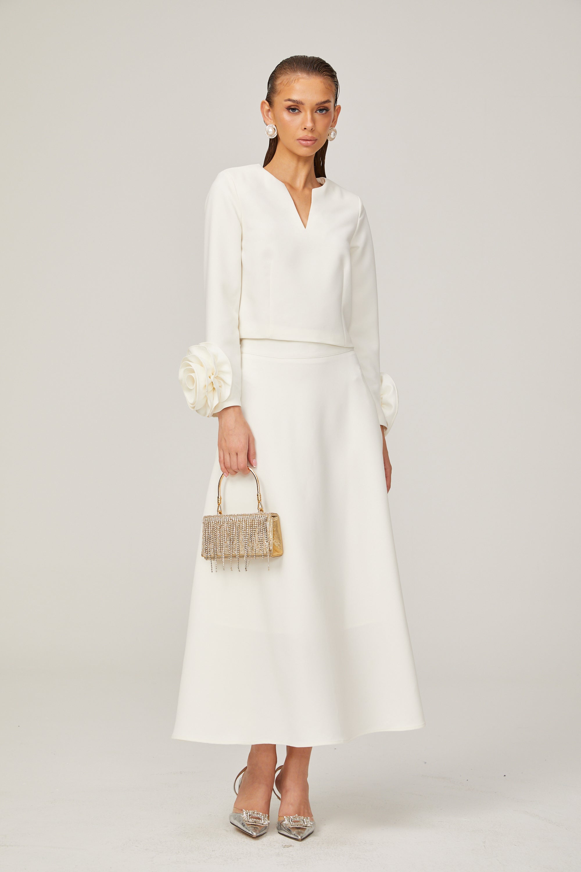 مجموعة مطابقة من بلوزة و تنورة بيضاء ثلاثية الأبعاد من Hilaire
