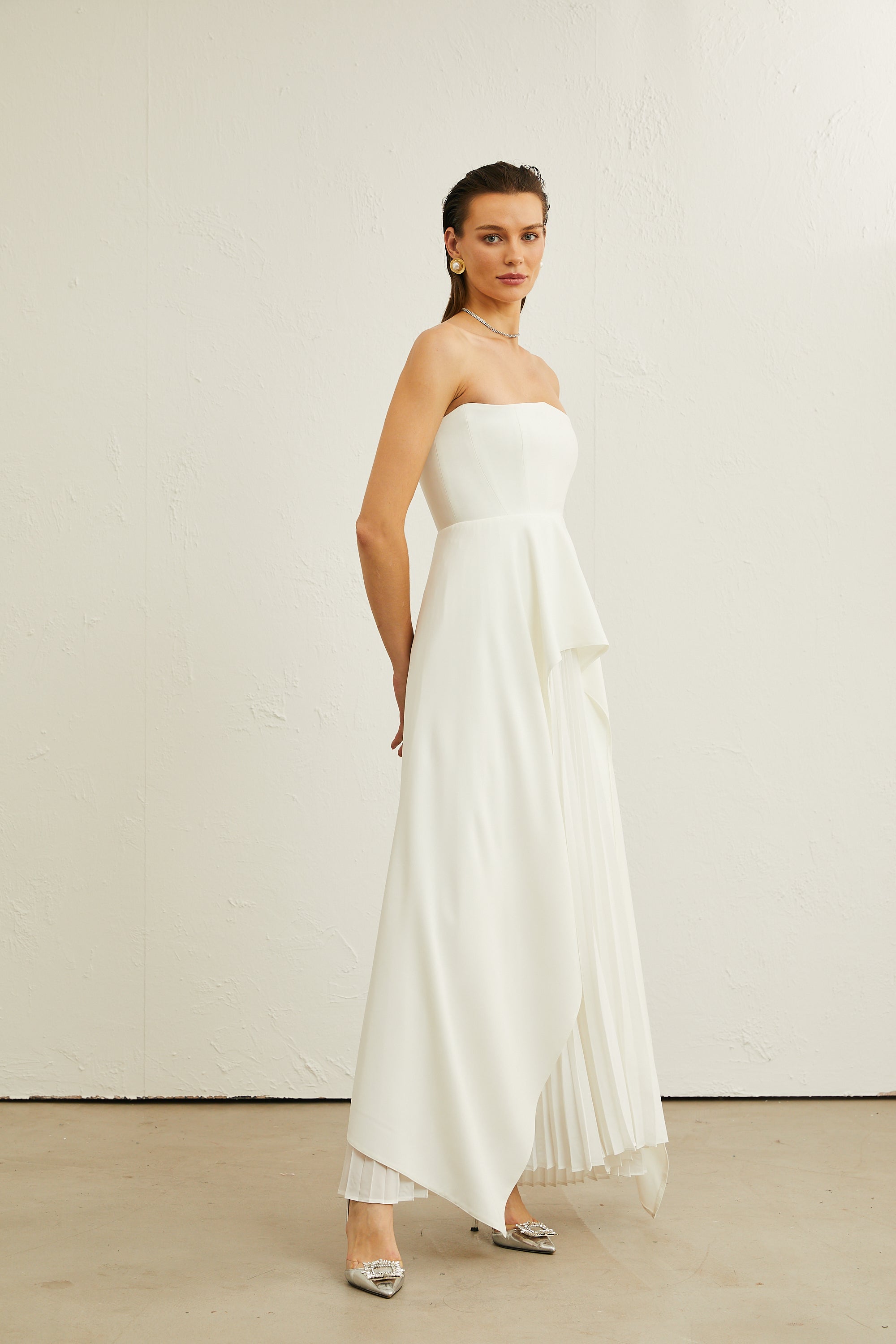 Vanessa white pleated off-shoulder maxi dress（Final Sale）