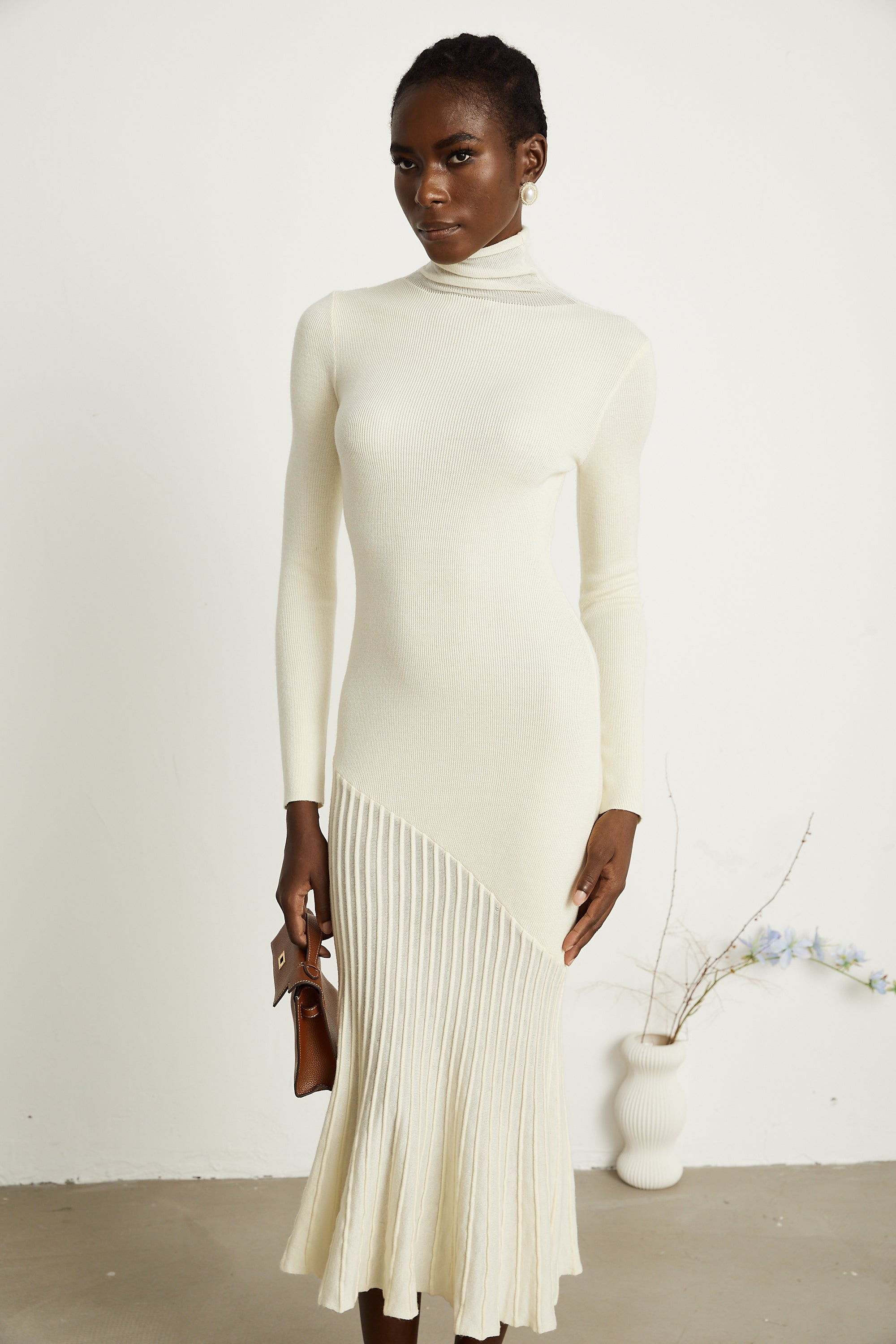 Émeline white knitted pleated midi dress (Final Sale)
