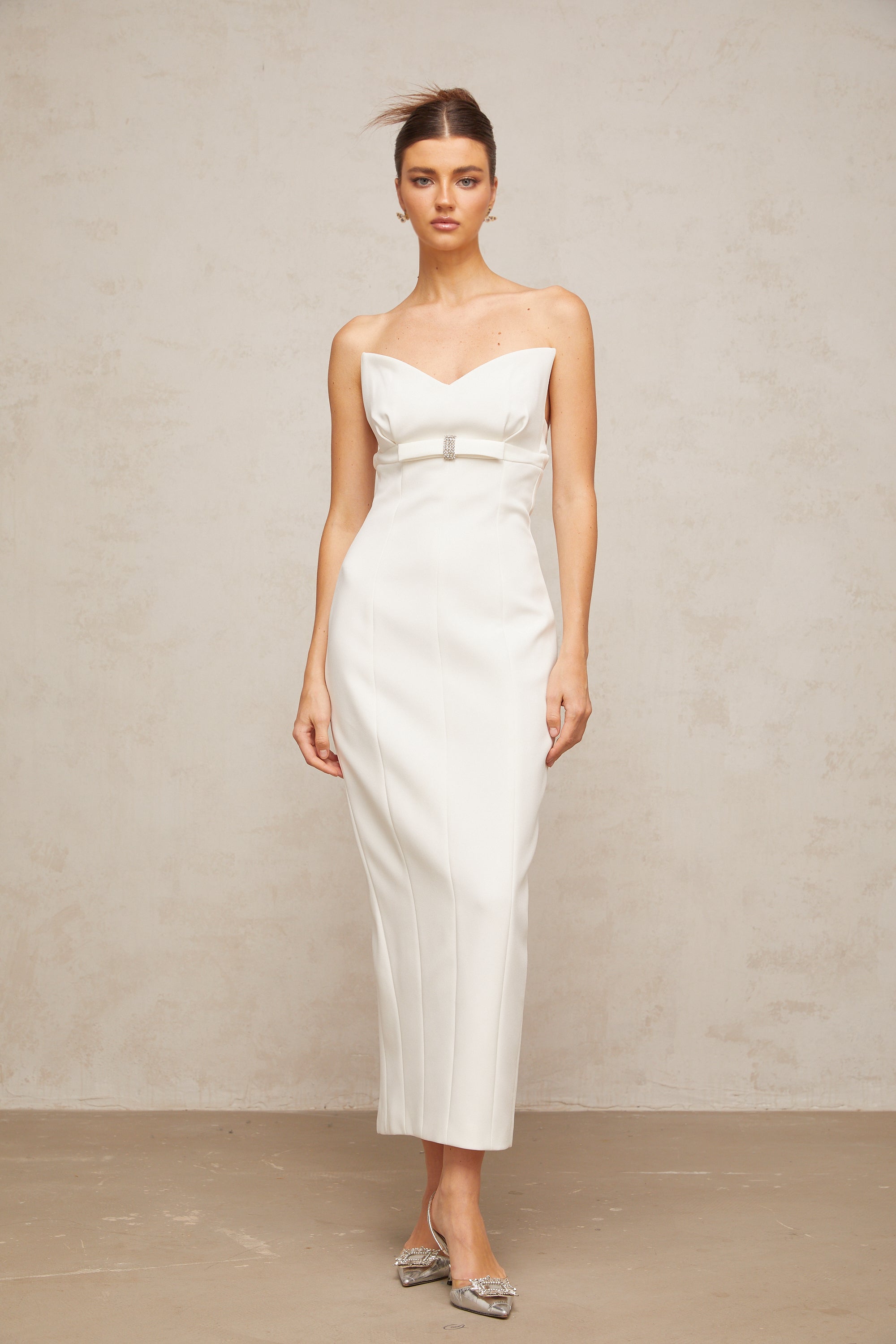 Robe mi-longue blanche Isaline à nœud (Vente définitive - États-Unis uniquement)