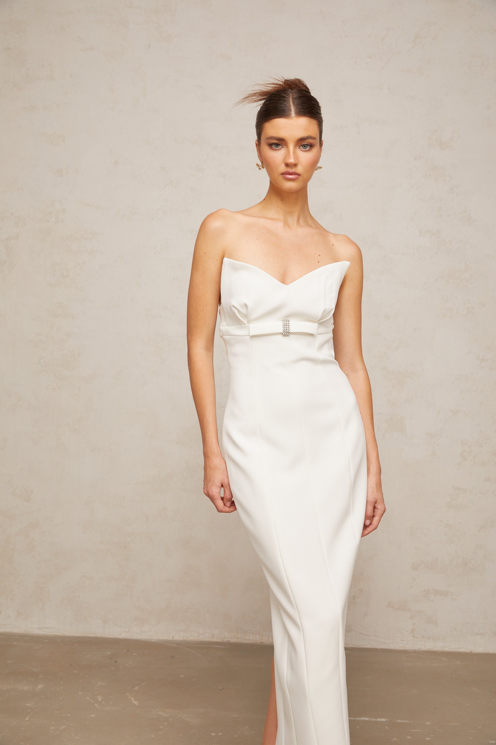 Robe mi-longue blanche Isaline à nœud (Vente définitive - États-Unis uniquement)