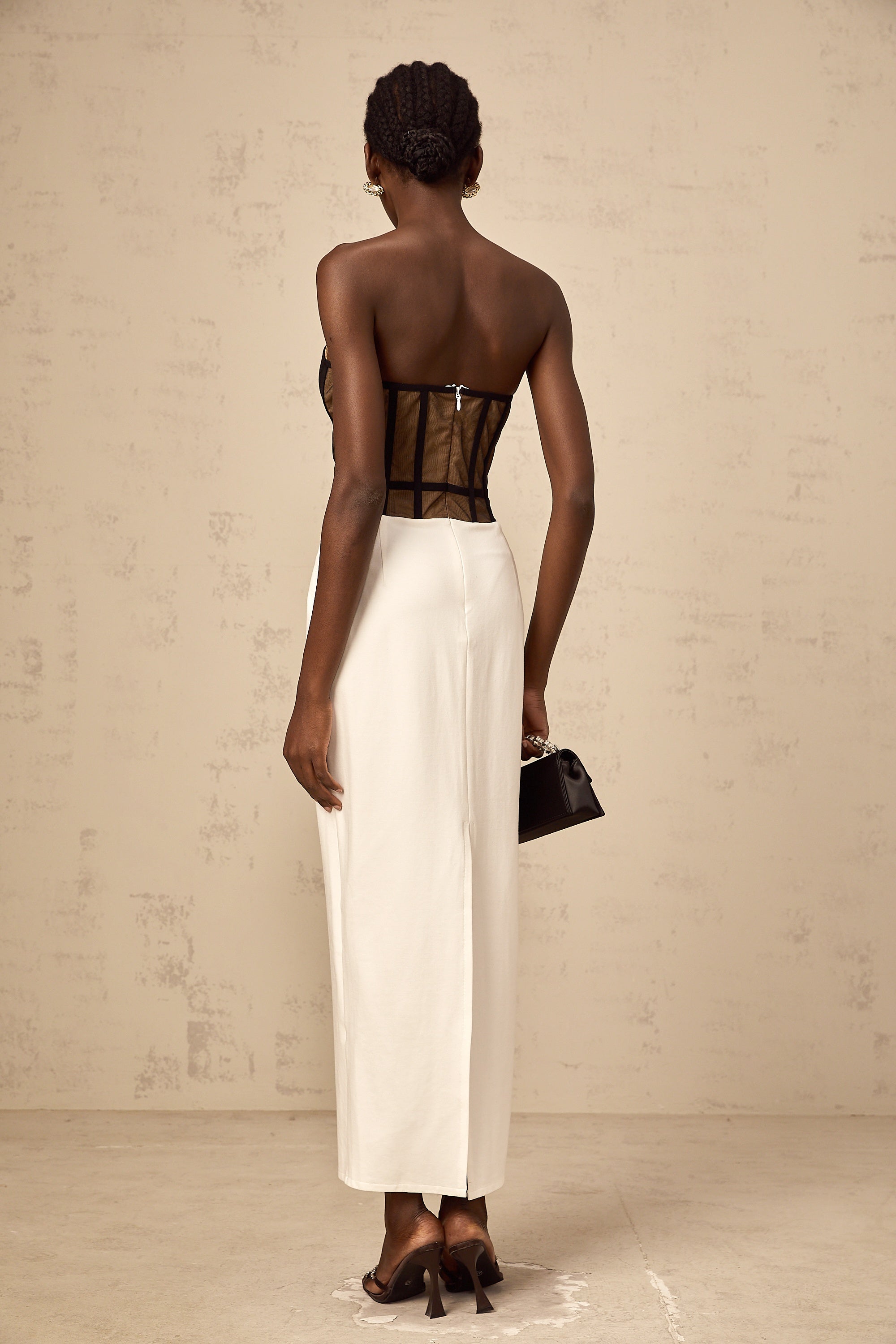 Robe longue transparente à effet corset Enora, avec contraste de couleurs