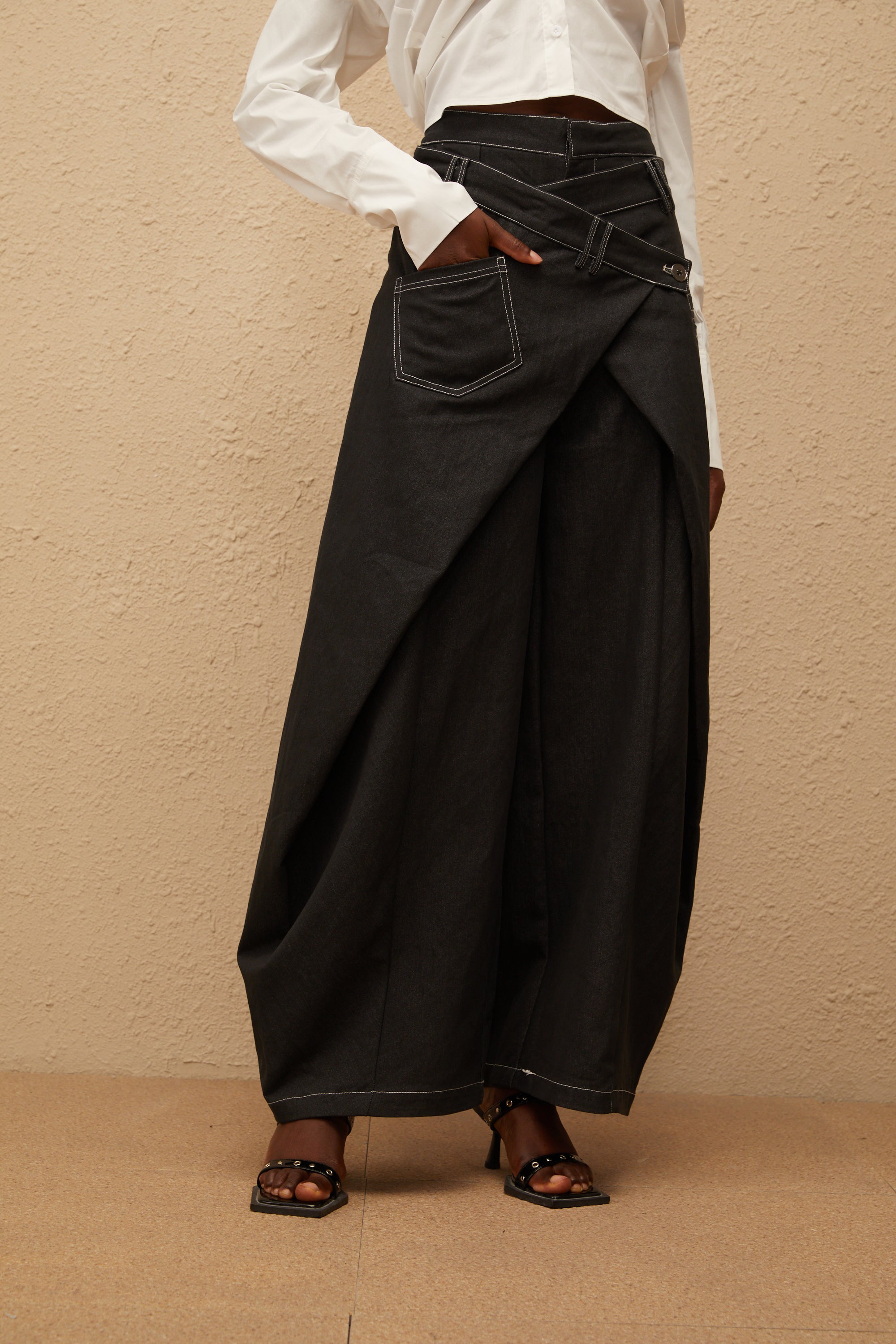 Emma Black Deconstructed Baggy Jeans (Final Sale)