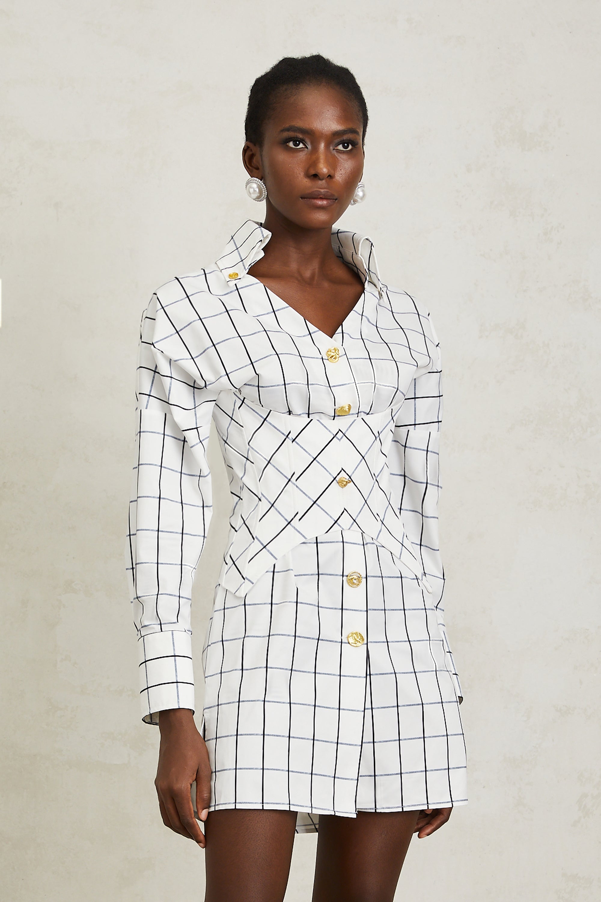 فستان قصير من Quintina White Check Pettern (بيع نهائي - الولايات المتحدة فقط)