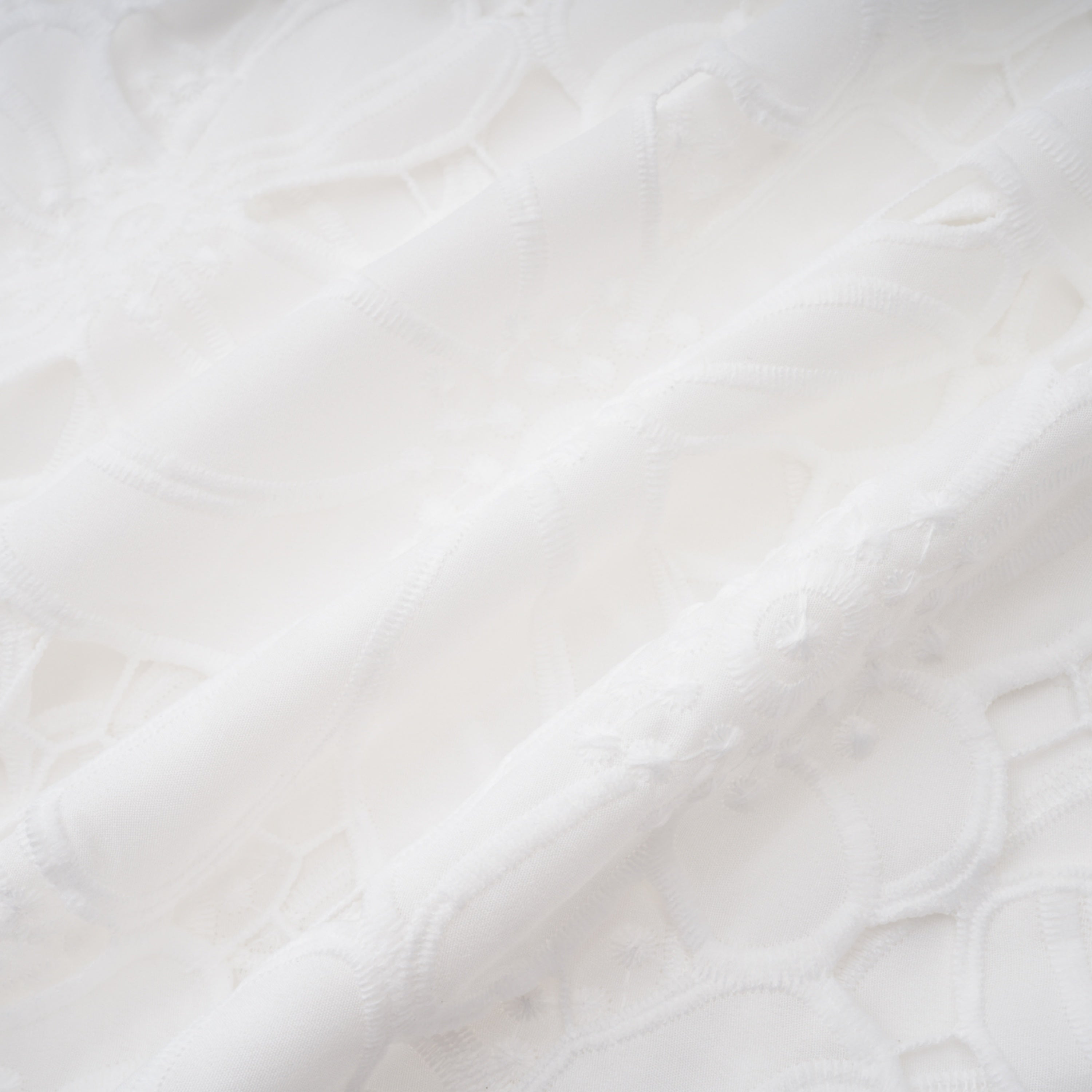 Bilun White Cut-Out Lace Top & Skirt Set