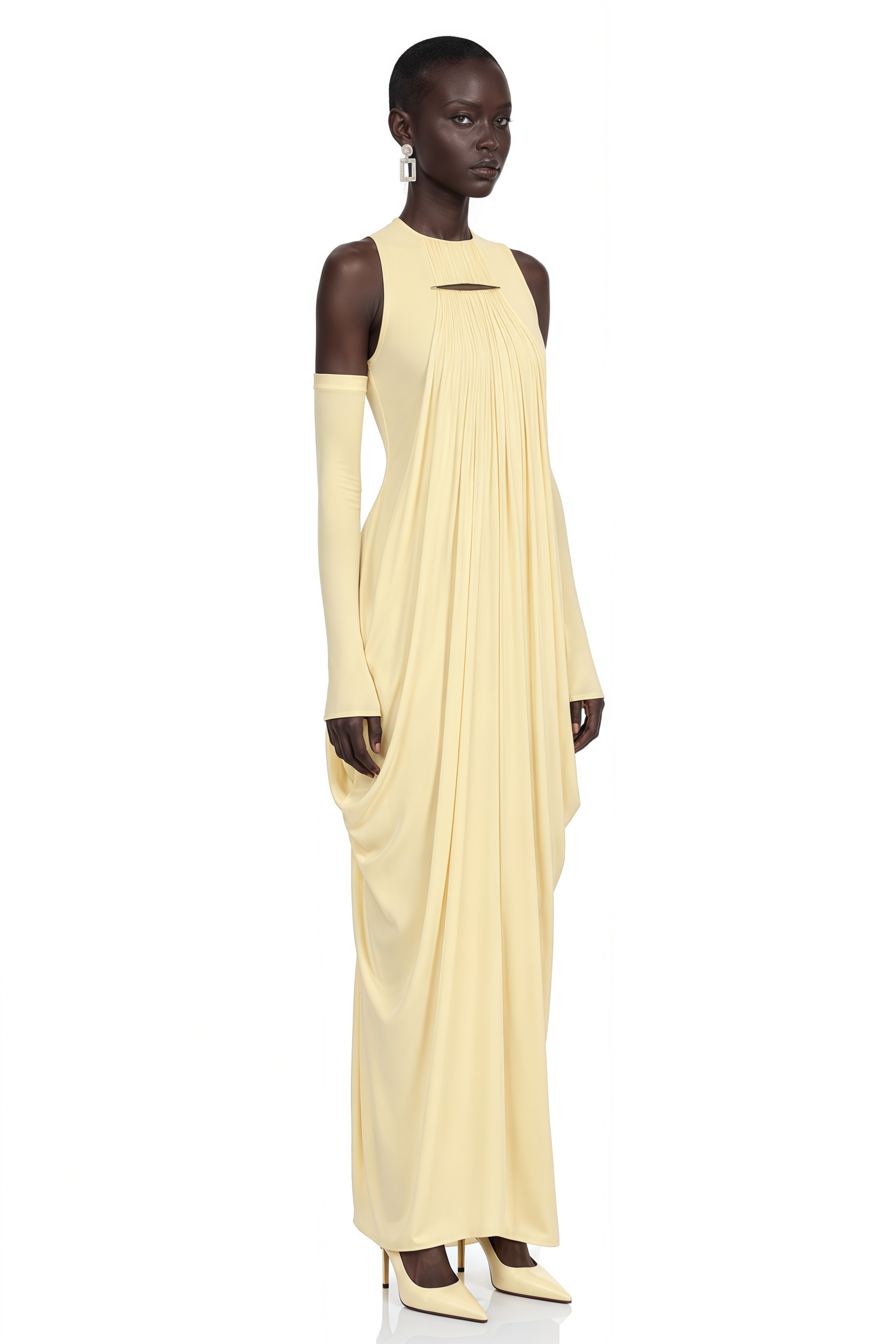 Robe longue drapée sans manches jaune Clemira