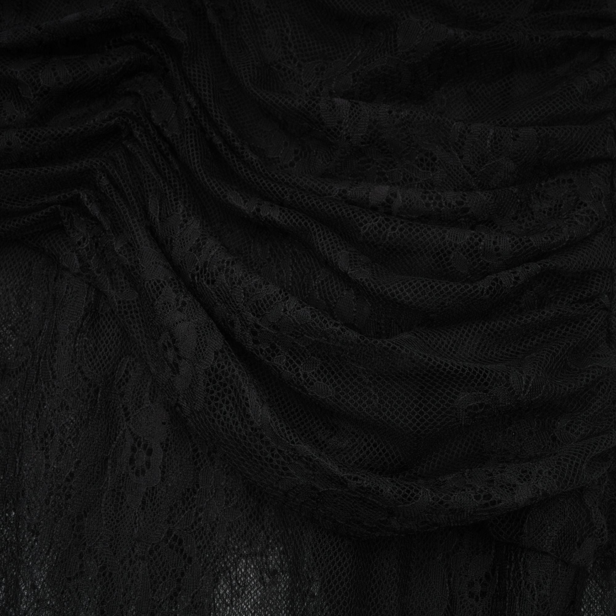 Robe longue noire asymétrique en dentelle, avec fronces et fente haute sur la jambe