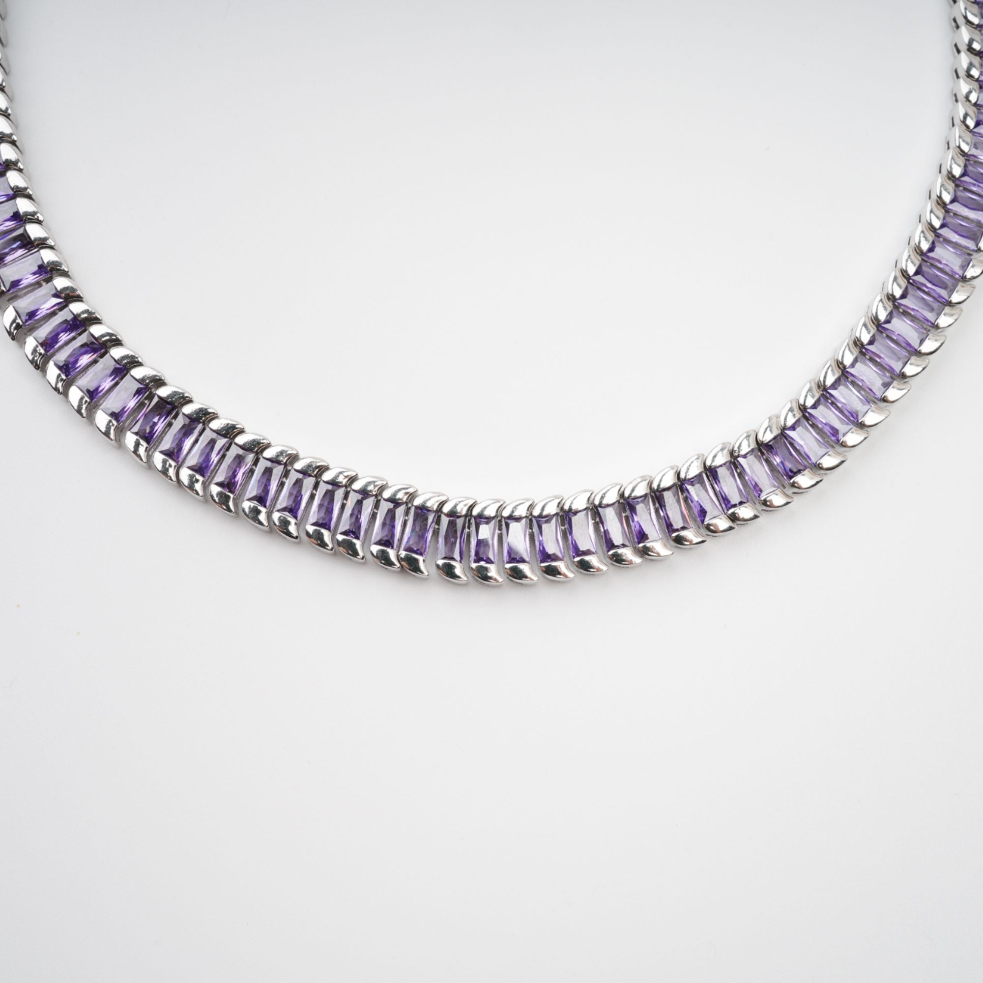 Isoline Light Purple Crystal Embellished Necklace (Final Sale)