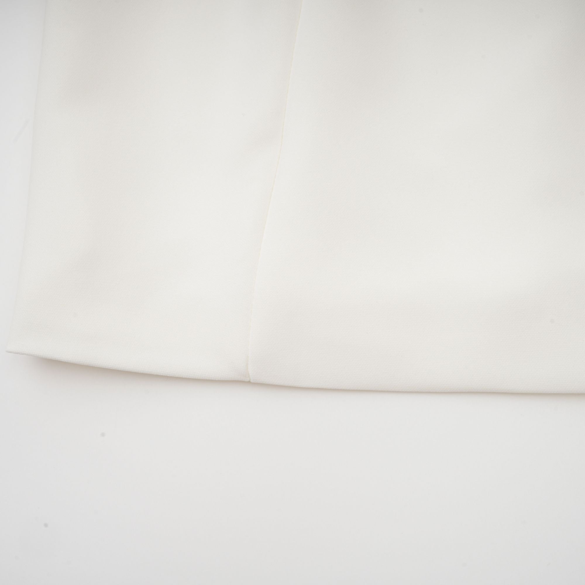 Hilaire white 3d-petal top & skirt matching set (Final Sale)