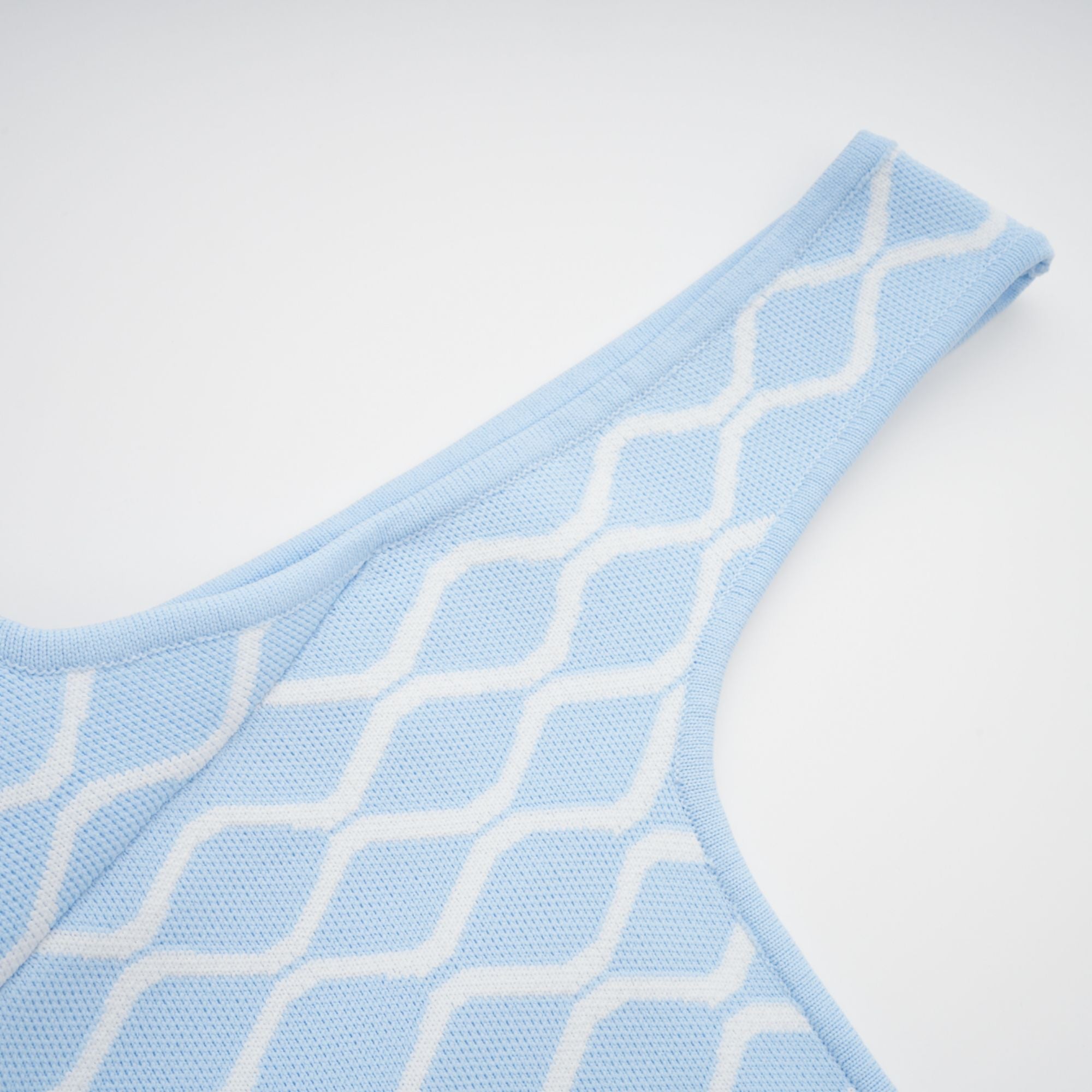Mini-robe sans manches à motif jacquard Hélène