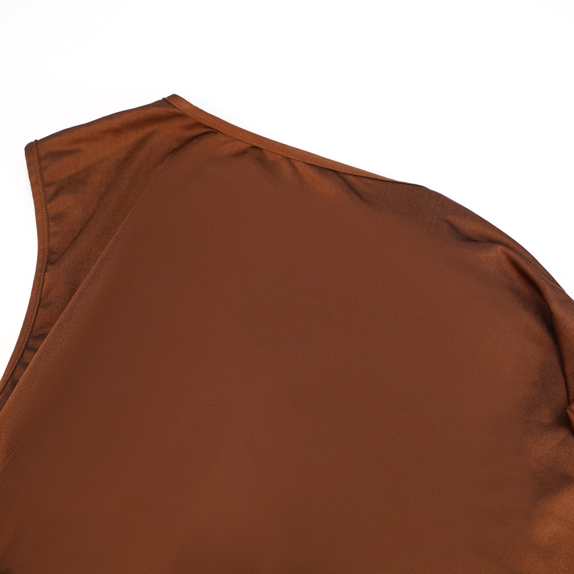 فستان طويل غير متماثل بزخارف من Reine Brown (بيع نهائي - الولايات المتحدة فقط)