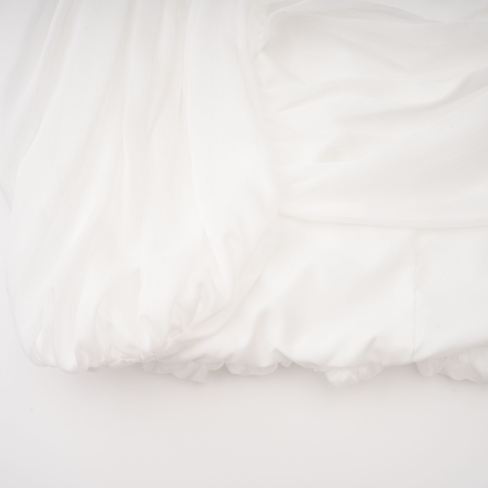 فستان قصير غير متماثل من Déotille White (بيع نهائي - الولايات المتحدة فقط)