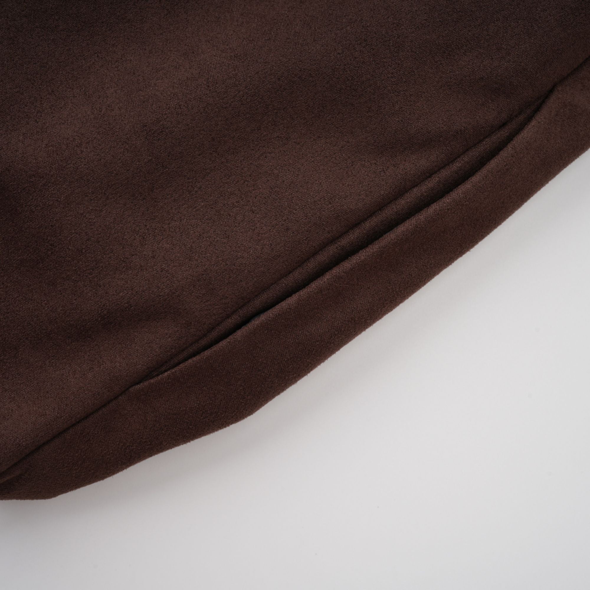 Ensemble haut et short à ourlet bouffant en daim Chaney Brown (Vente définitive - États-Unis uniquement)