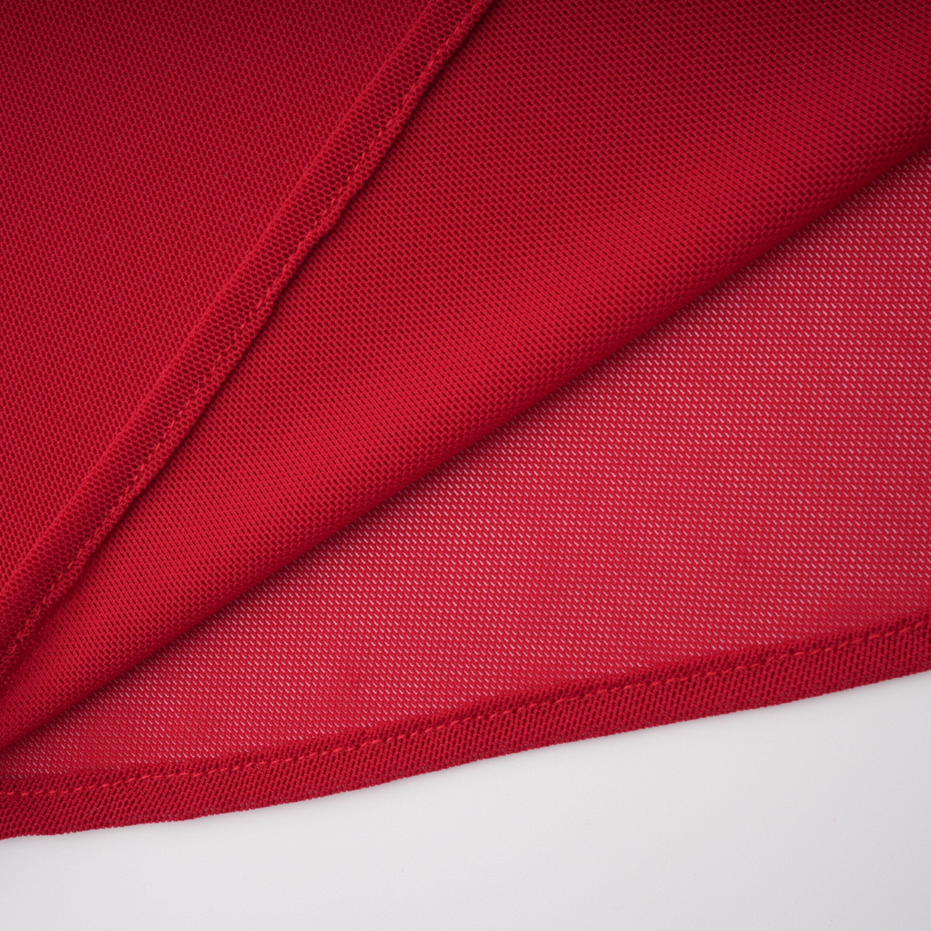 فستان طويل غير متماثل مزين بزخارف من Fíona Red