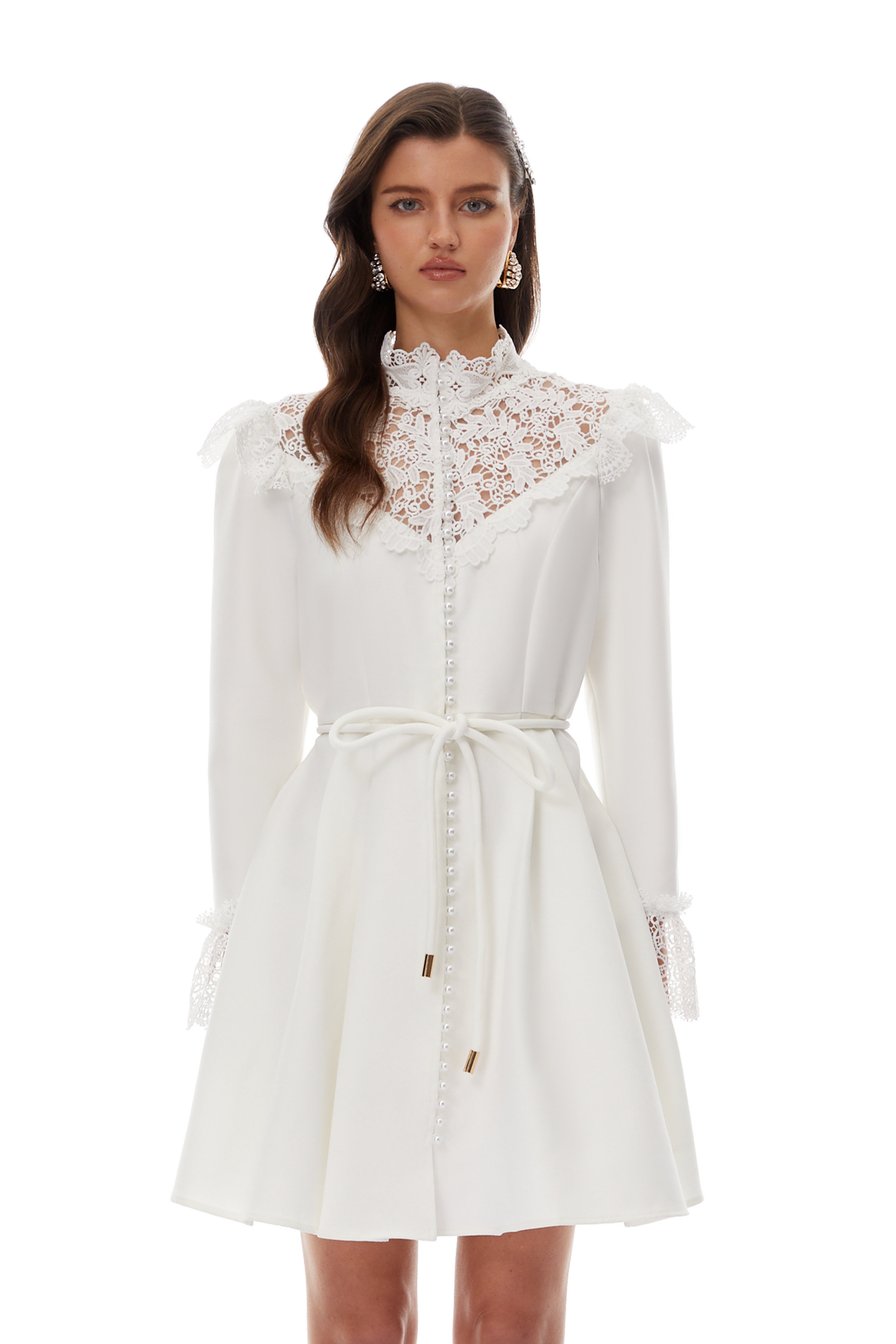 Mini-robe Embla à bordure en dentelle blanche