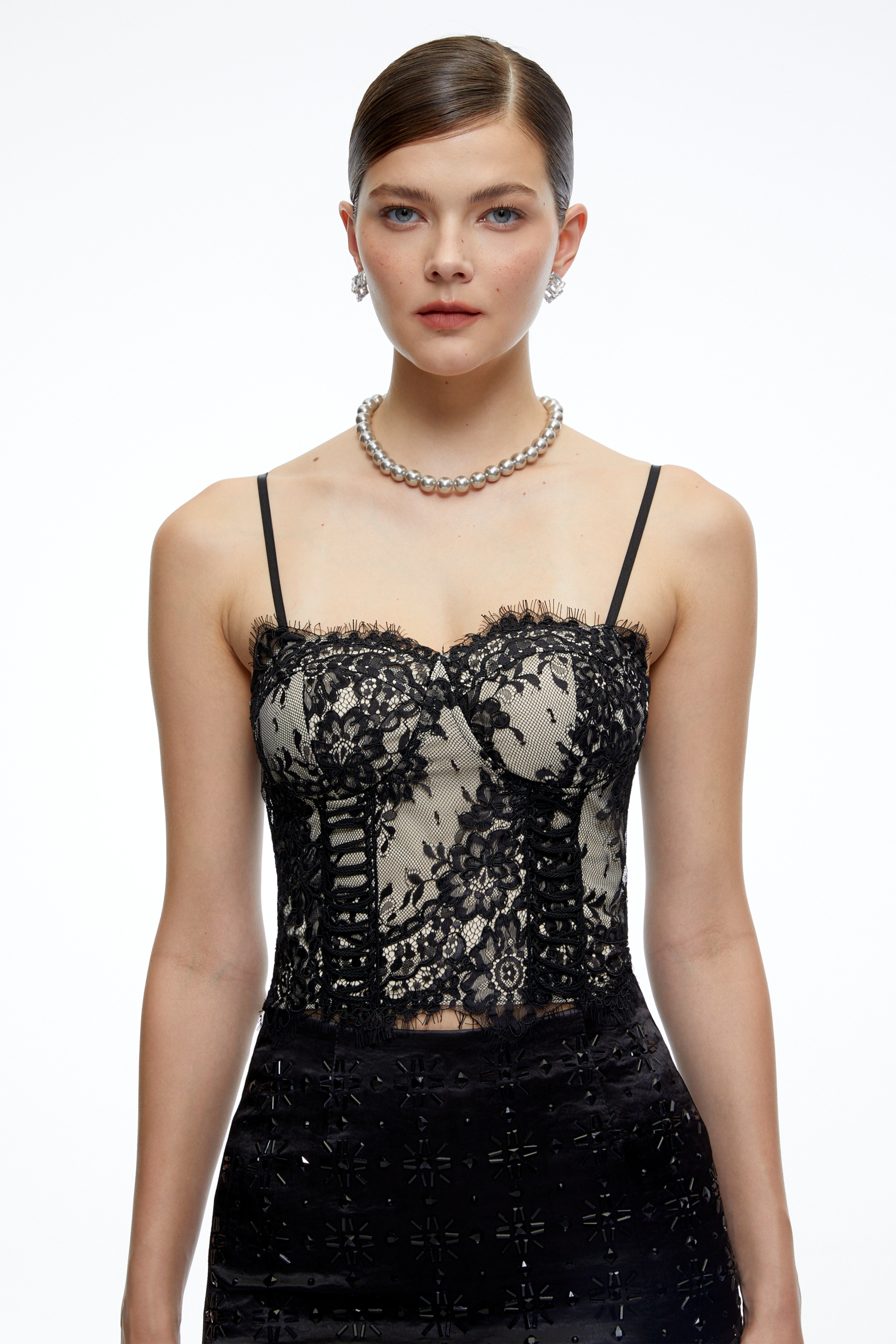 Haut bustier en dentelle à motifs floraux Emma Black