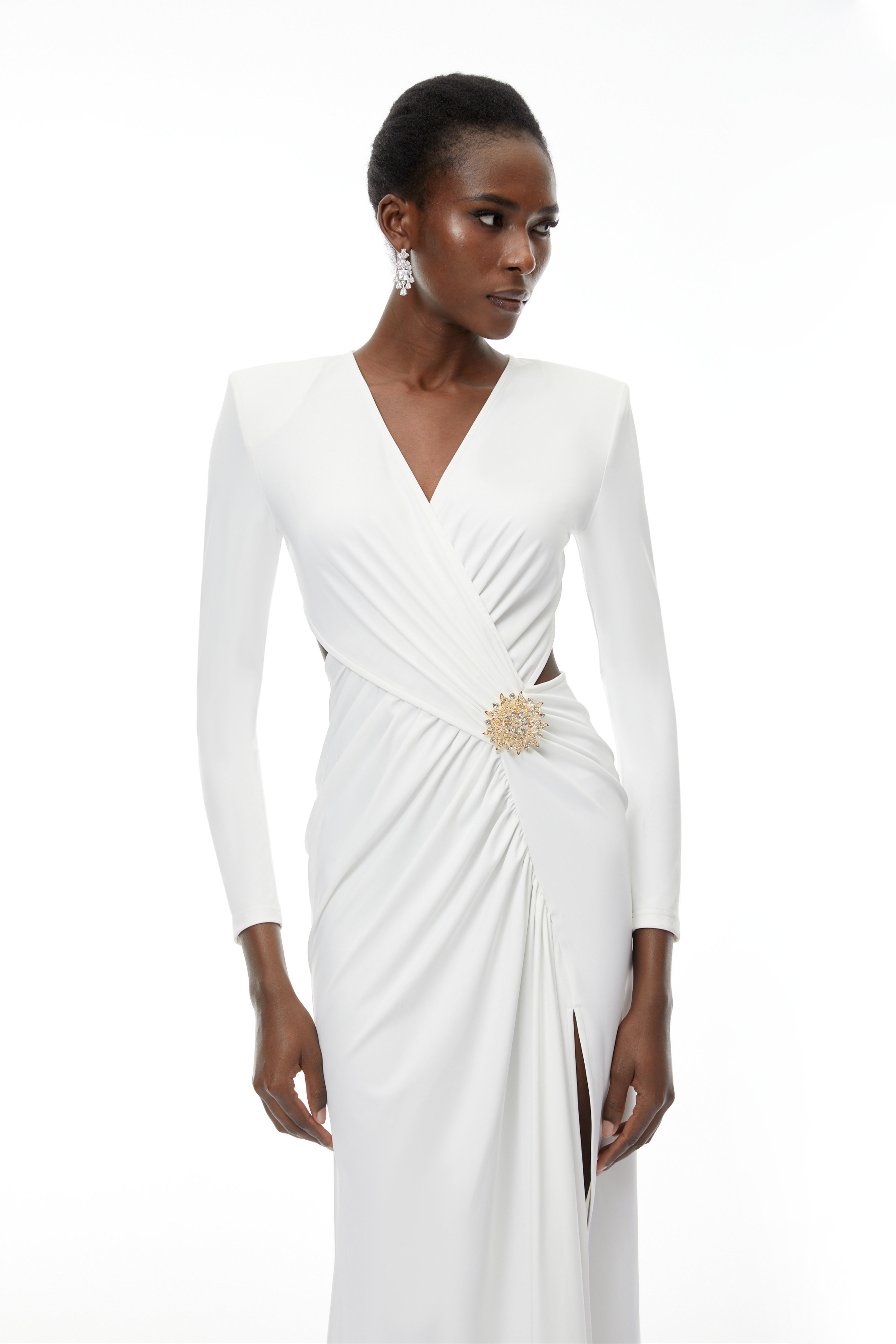 Robe longue Irena à croix sur le devant et fente sur le côté