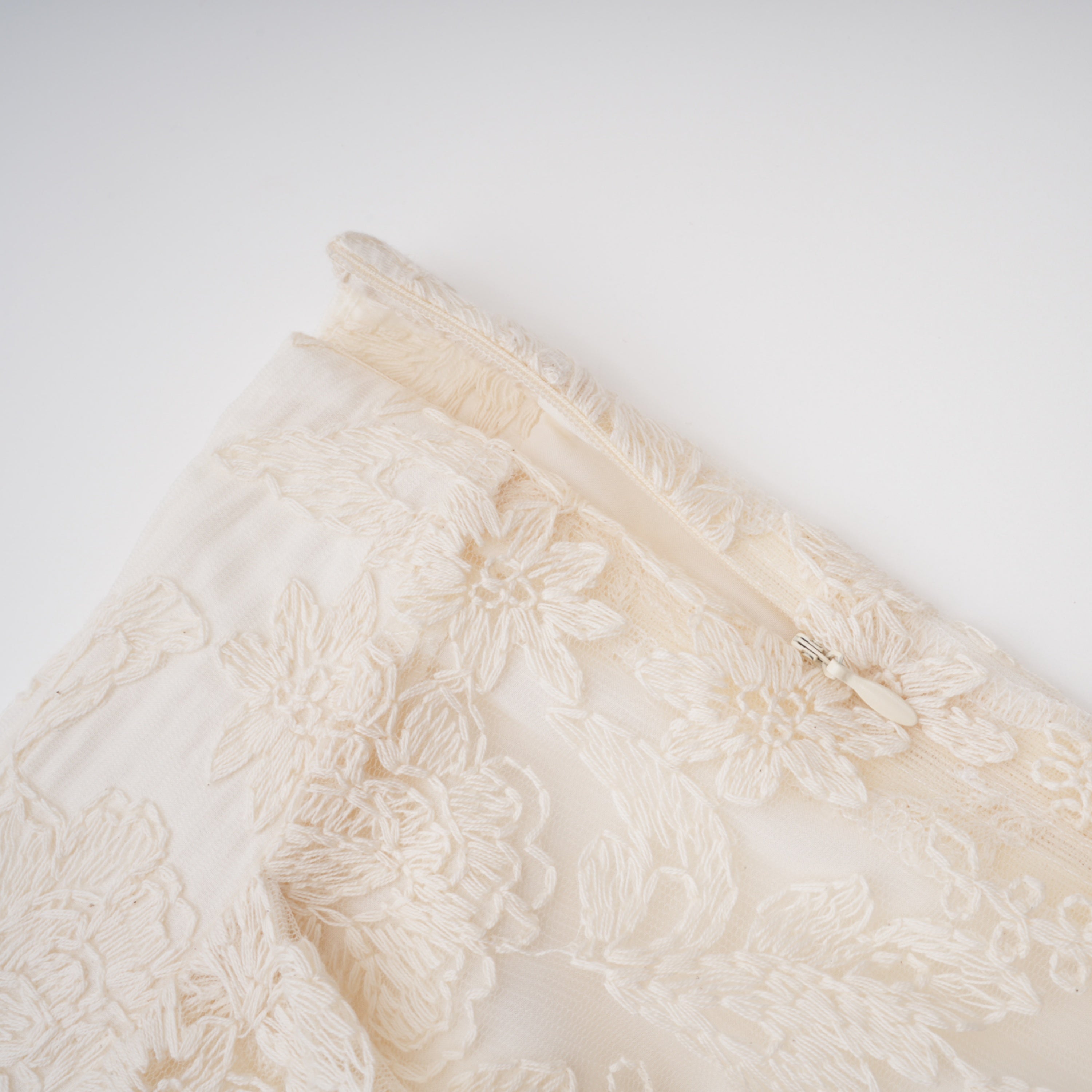 Laura Ivory Turtleneck Floral Lace Jacket & Shorts Set