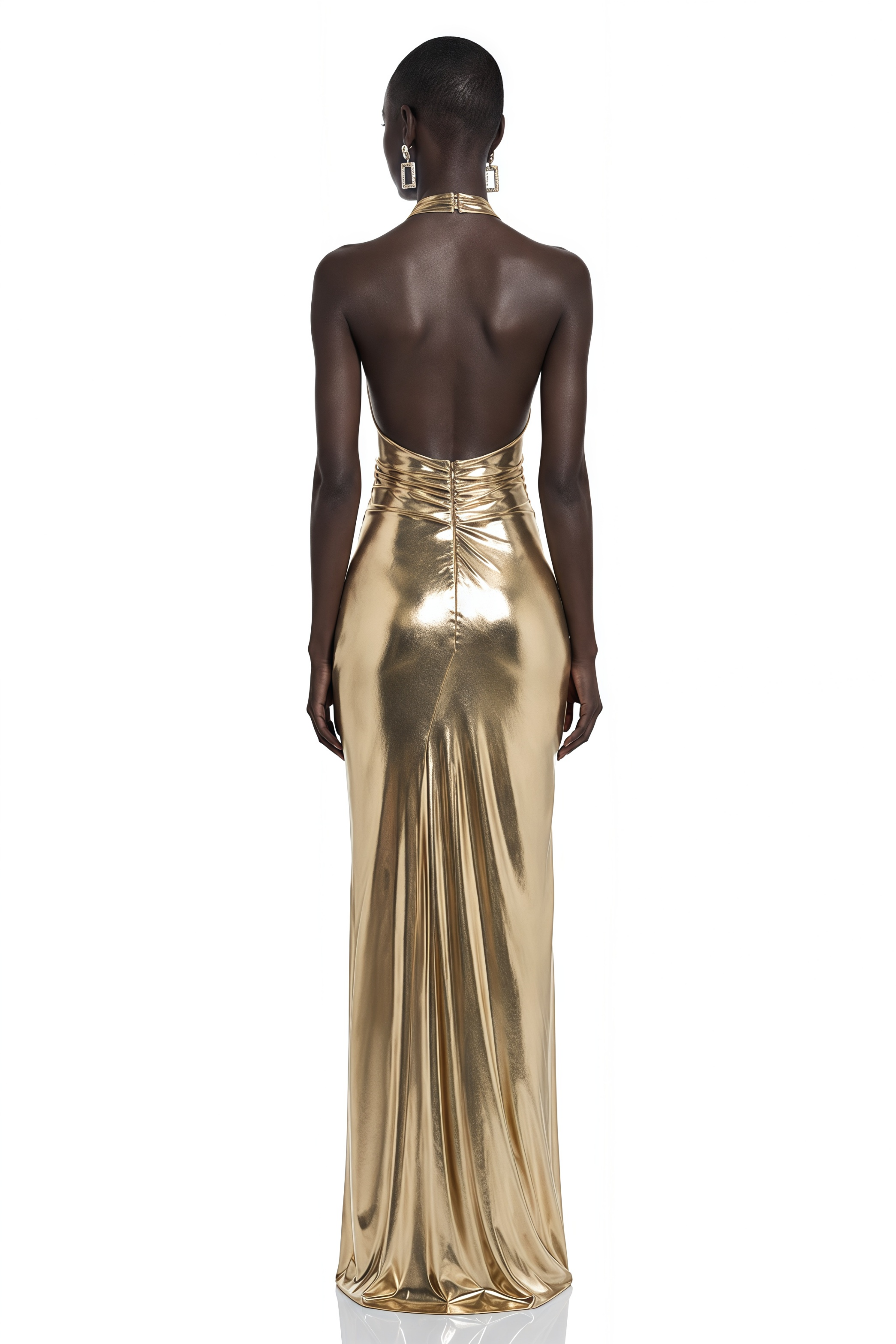 Robe longue à col dos nu et fente « Champagne Metallic » de Lysithea