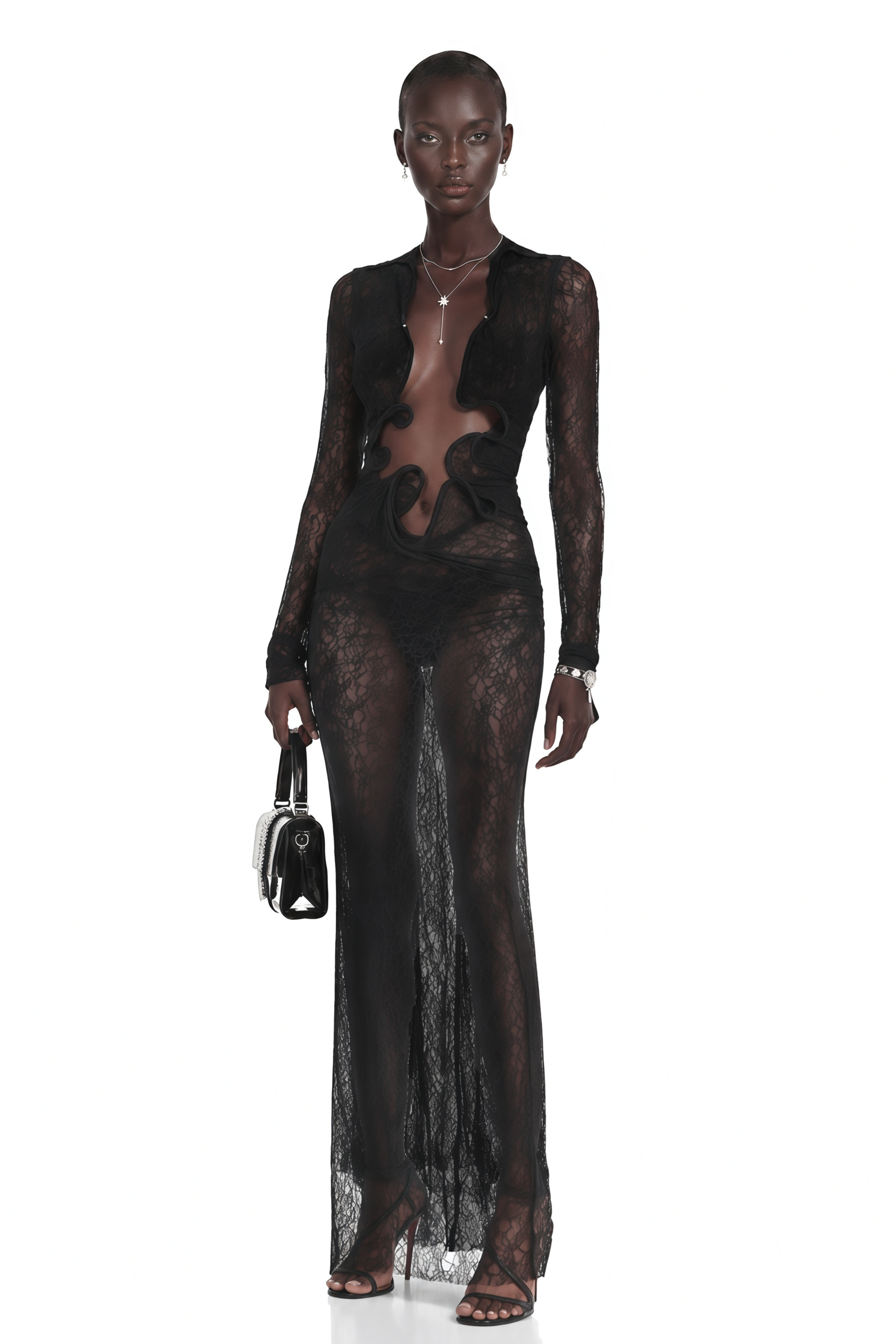Robe longue en dentelle noire Noemie avec découpes