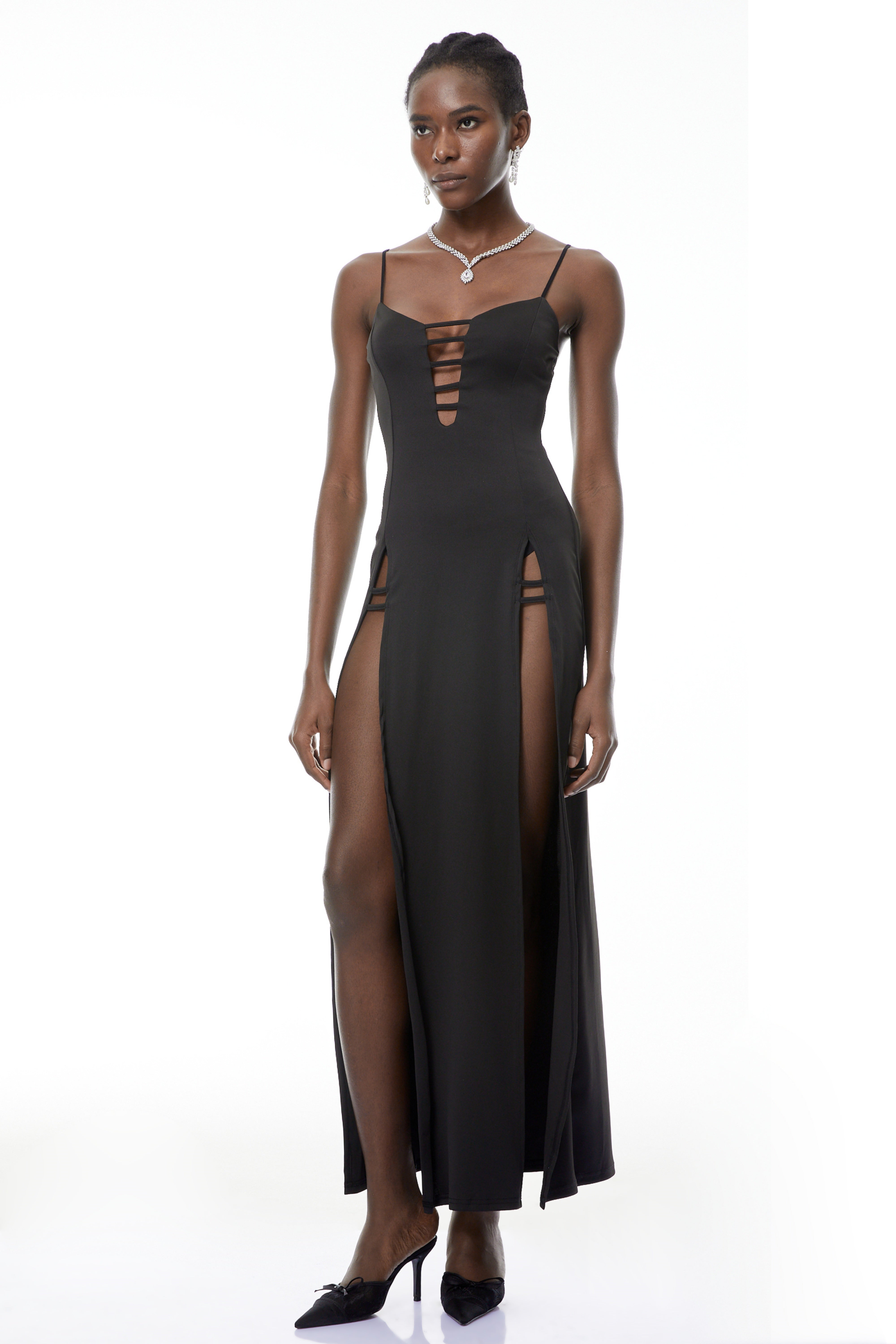 Robe longue à découpes Oona Black avec fente haute