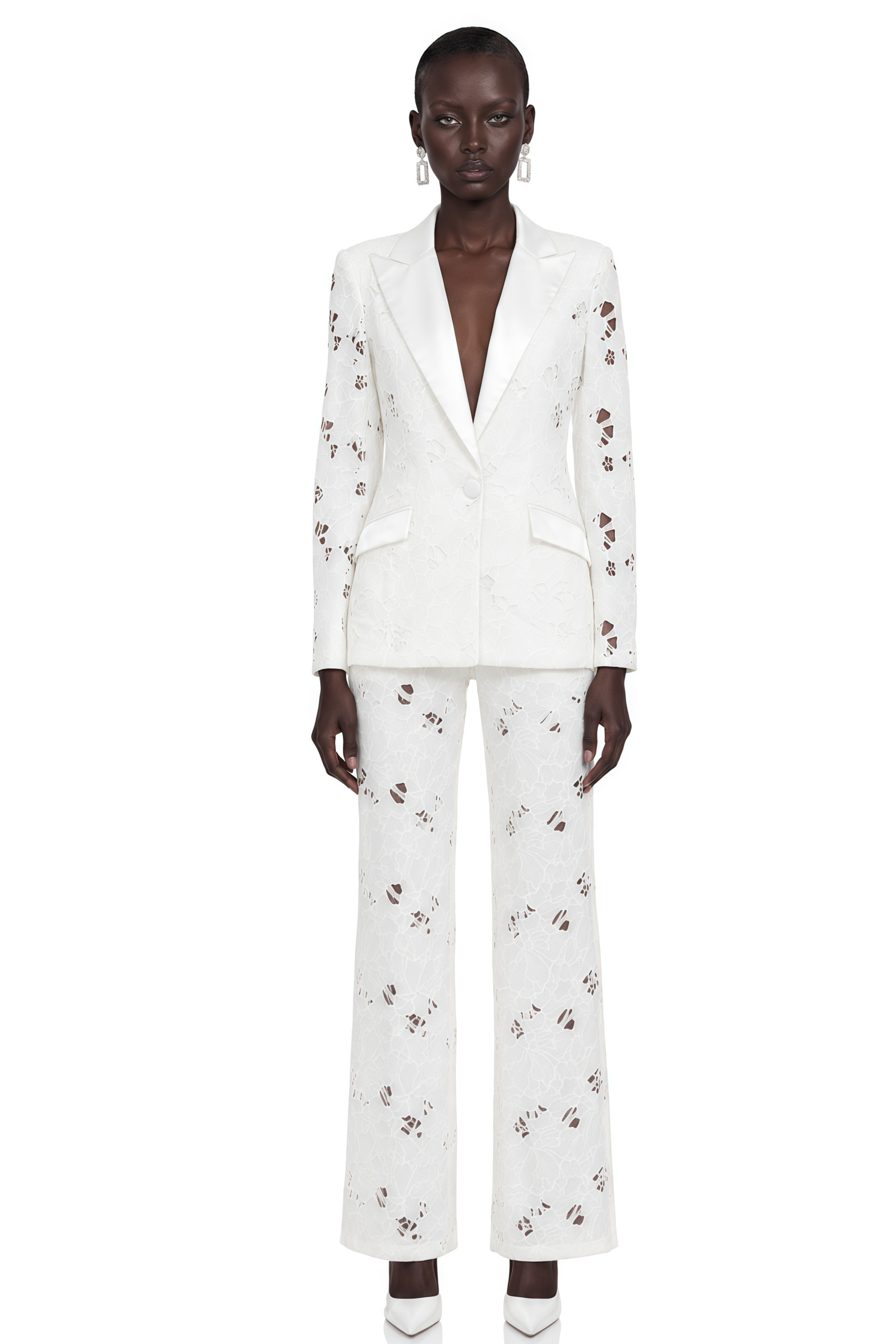 Ensemble blazer et pantalon en dentelle florale transparente « Romilda White »