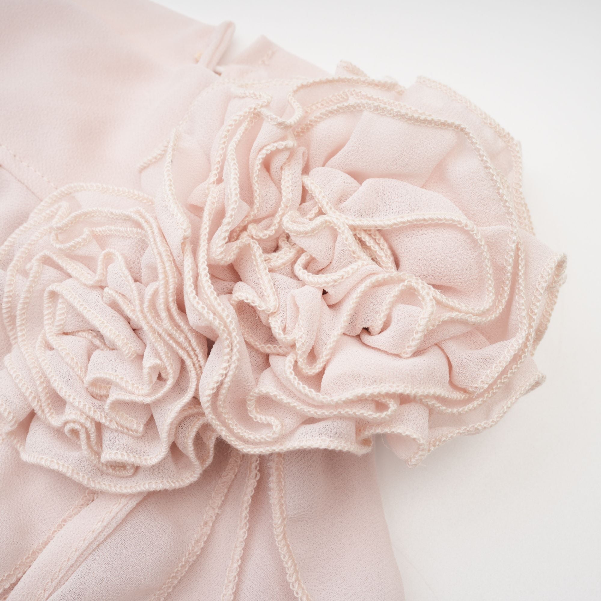 فستان قصير غير متماثل من Eloisee flower - Miss Rosier - متجر أزياء نسائي على الإنترنت